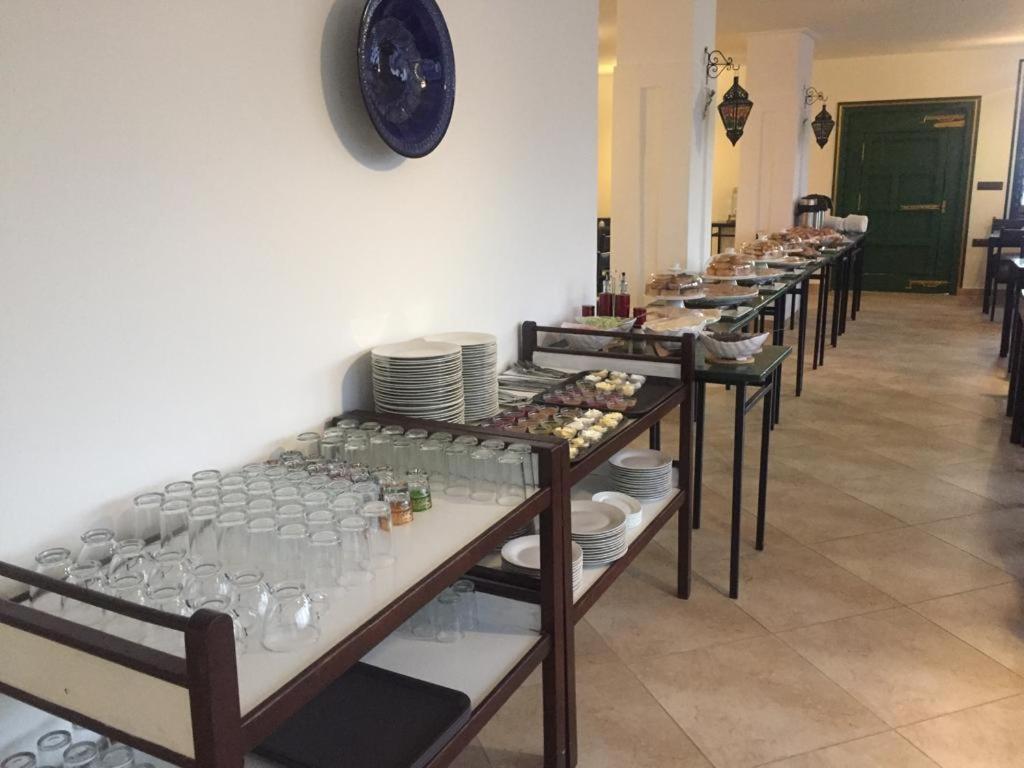 Hotel Regina Tétouan エクステリア 写真